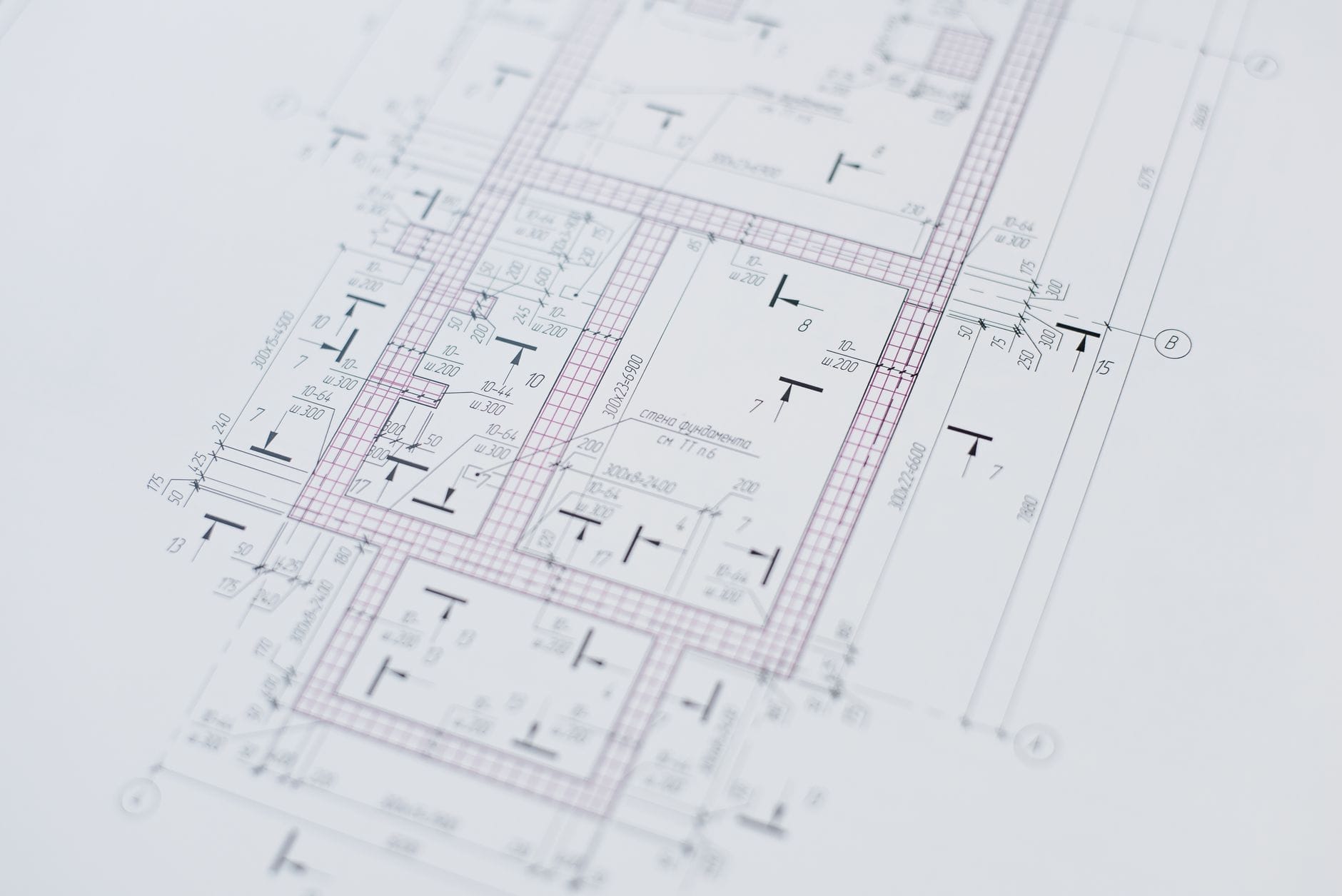 Zbliżenie planu architektonicznego z dokładnym rzutem pomieszczeń